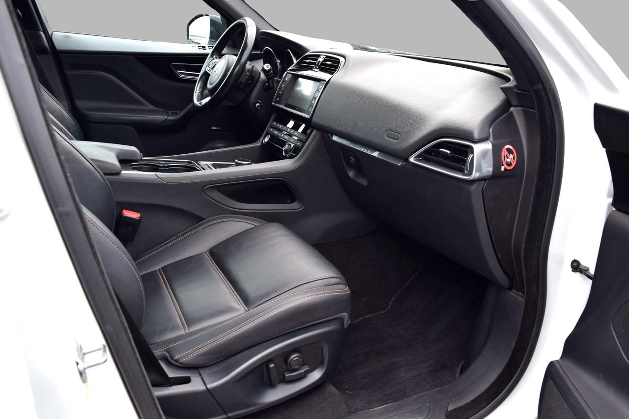 2017 Jaguar F-PACE Prestige Navi Panoramic Sunroof Photo