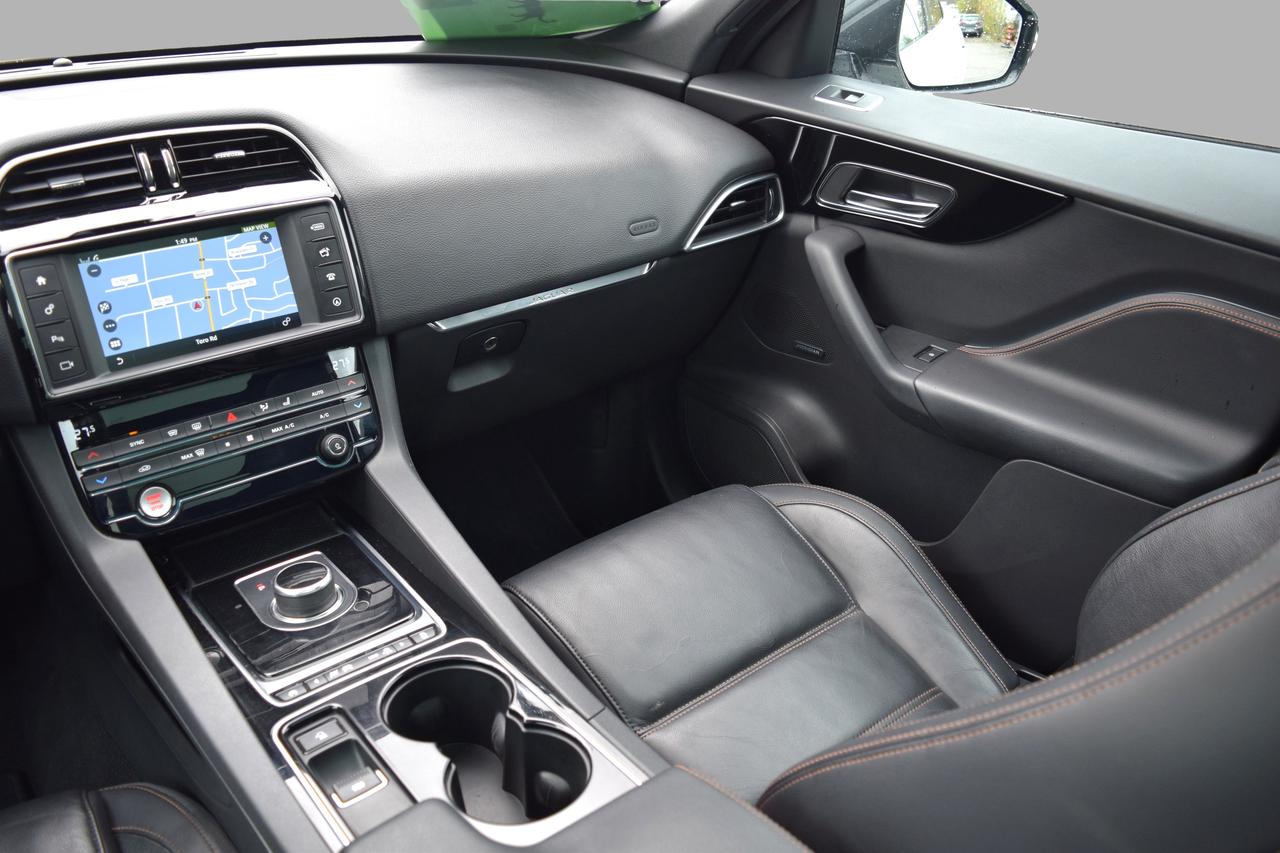 2017 Jaguar F-PACE Prestige Navi Panoramic Sunroof Photo