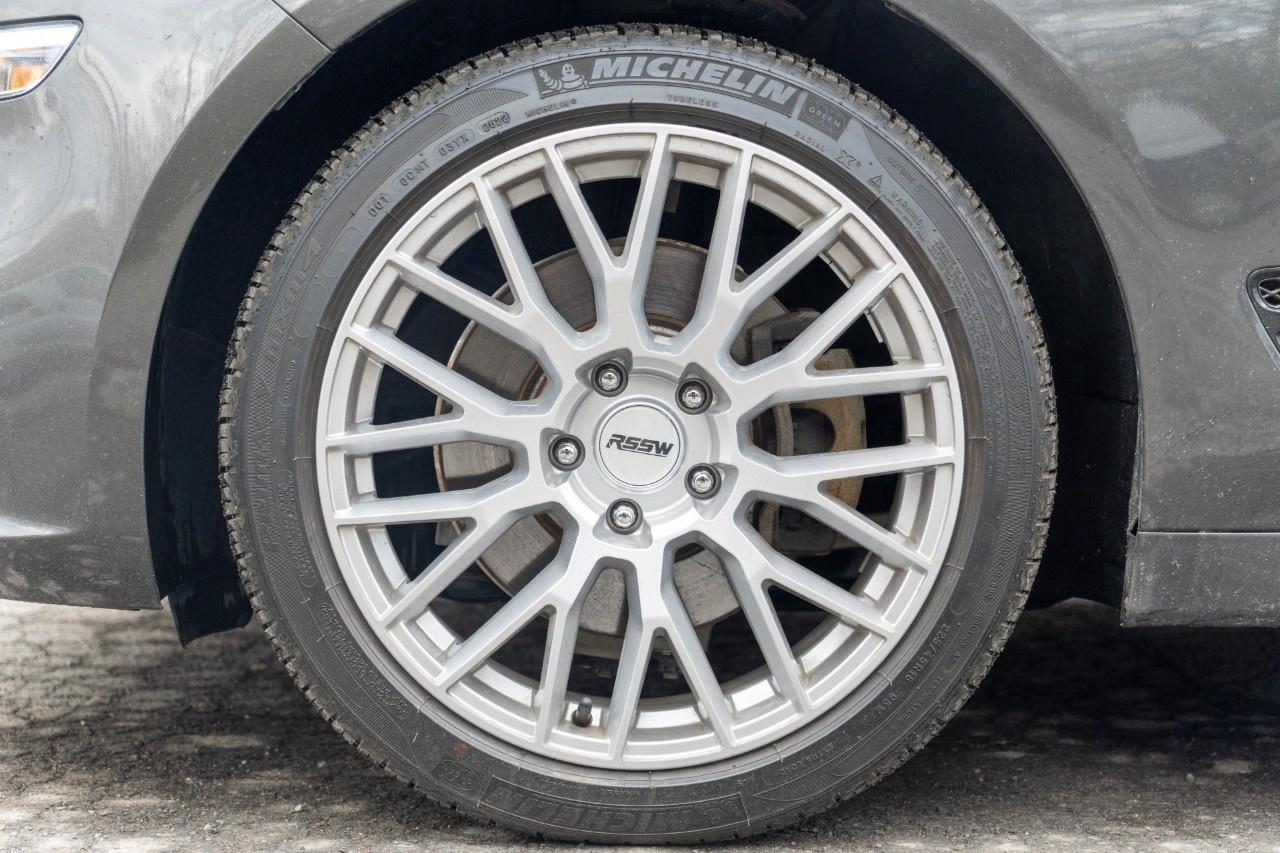 2023 Genesis G70 2.0T Select AWD Photo