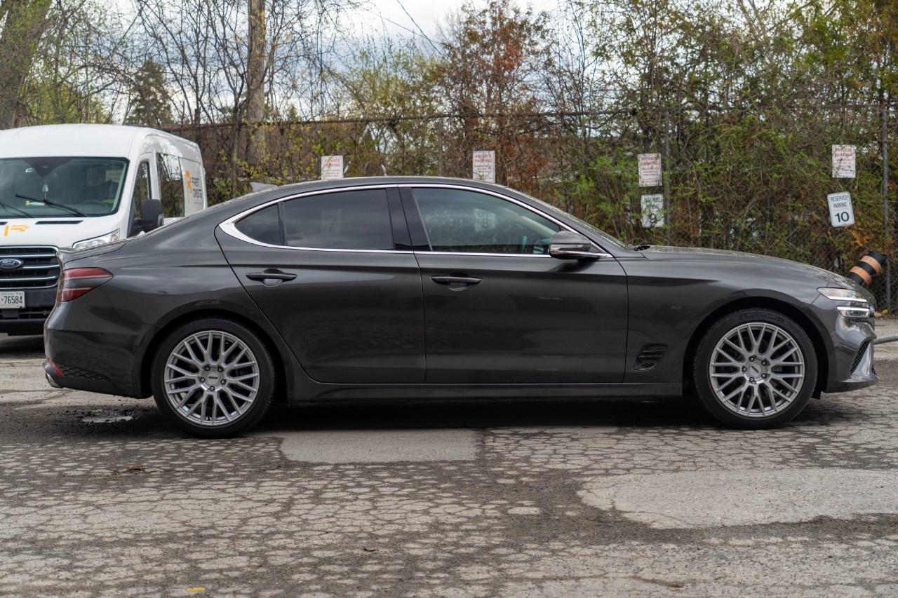 2023 Genesis G70 2.0T Select AWD Photo