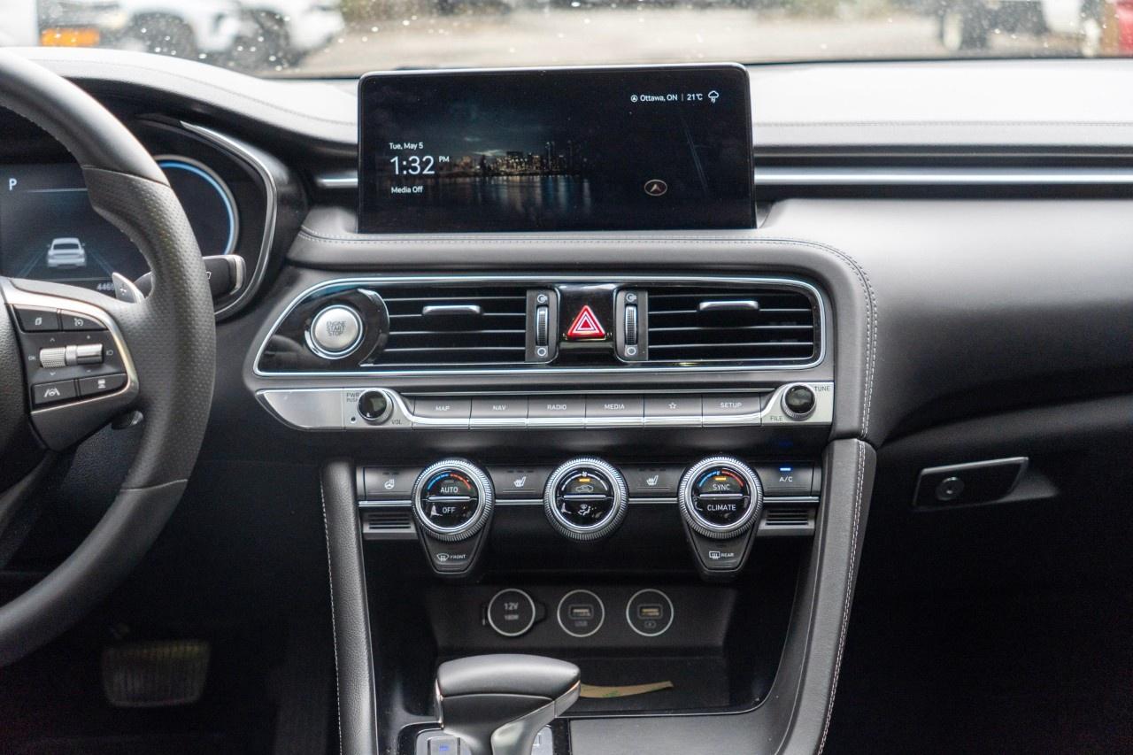 2023 Genesis G70 2.0T Select AWD Photo