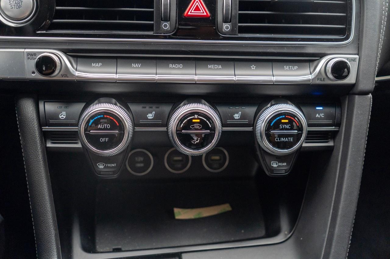 2023 Genesis G70 2.0T Select AWD Photo