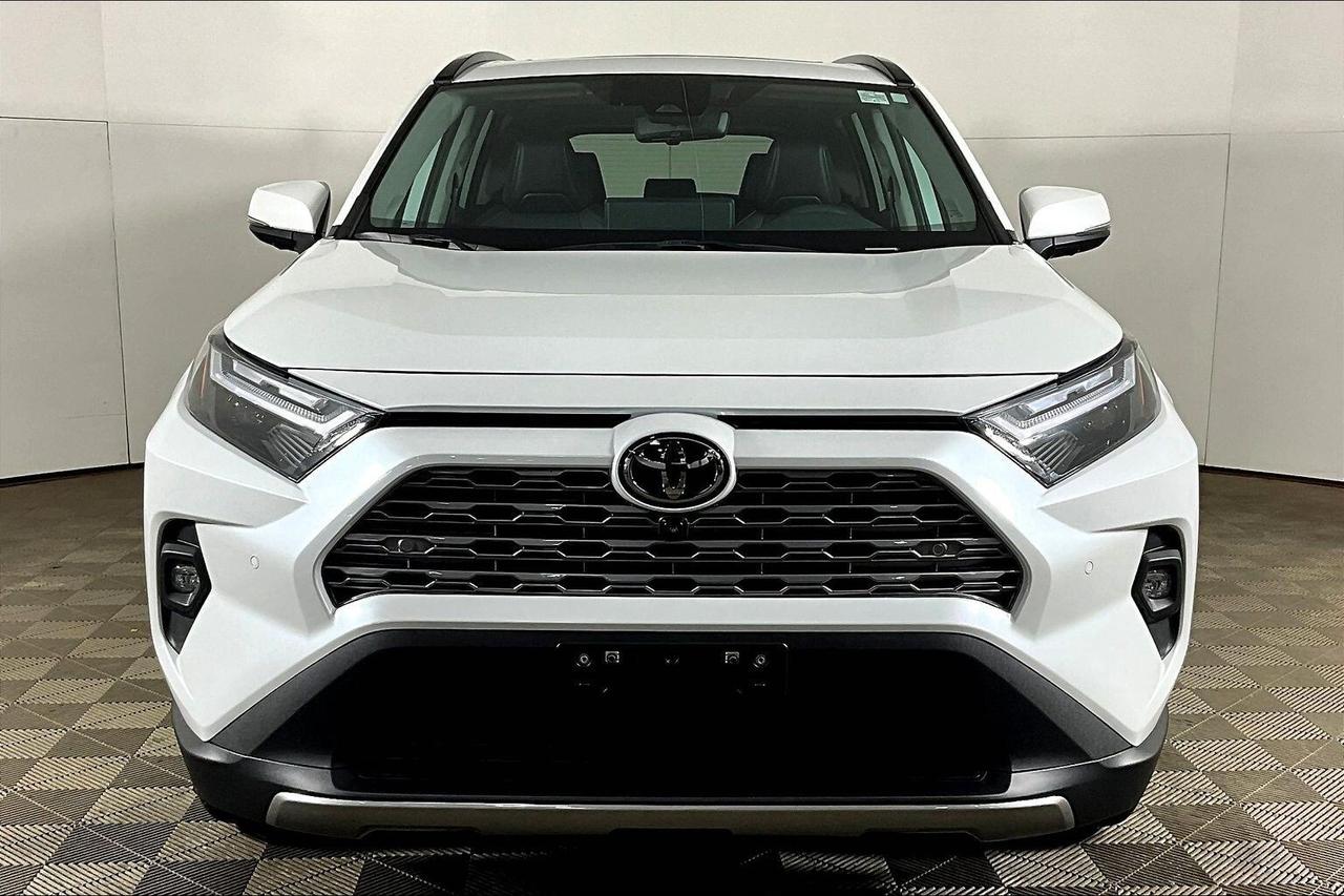 2023 Toyota RAV4 LIMITED AWD Photo