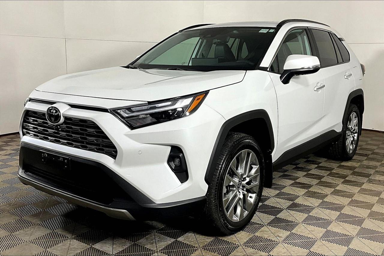 2023 Toyota RAV4 LIMITED AWD Photo