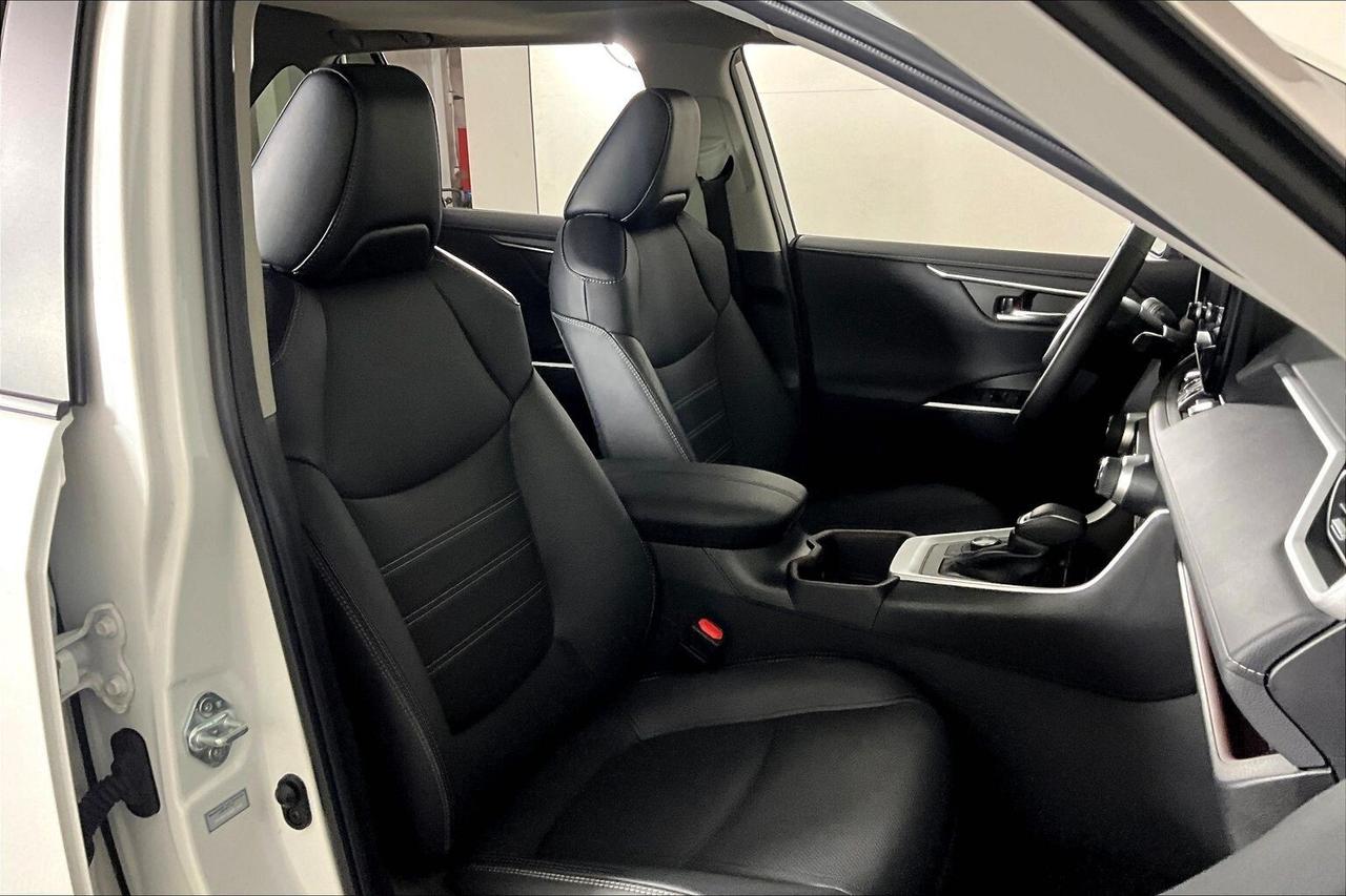 2023 Toyota RAV4 LIMITED AWD Photo