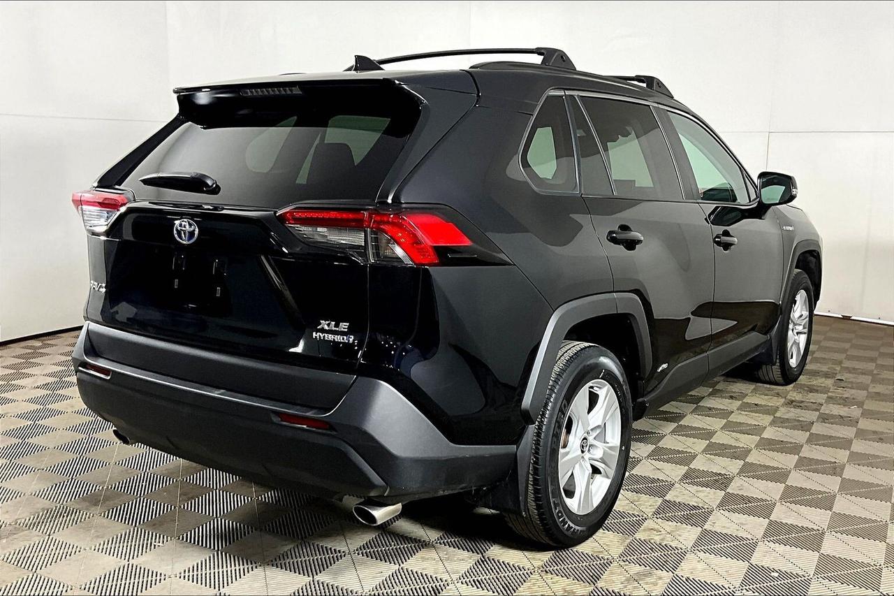 2021 Toyota RAV4 Hybrid XLE AWD Photo