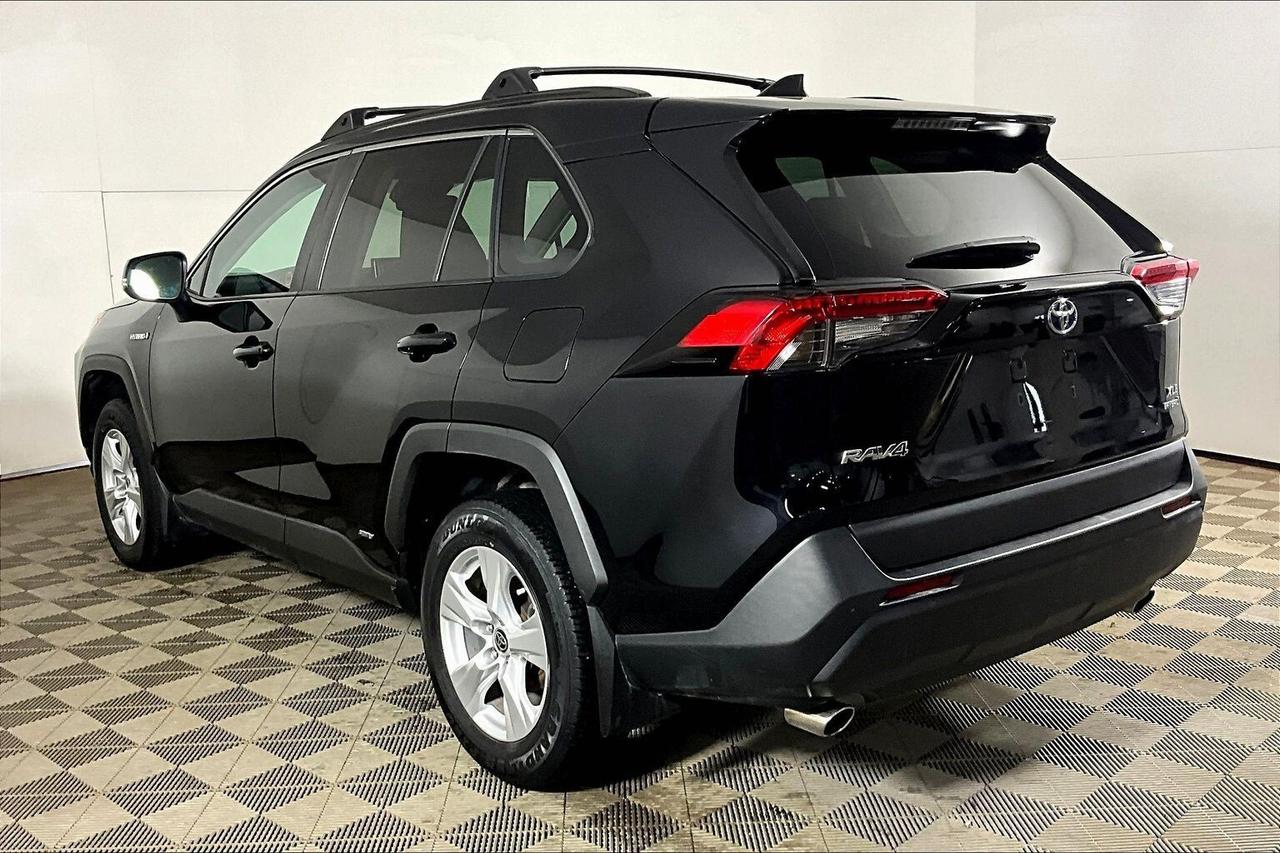 2021 Toyota RAV4 Hybrid XLE AWD Photo