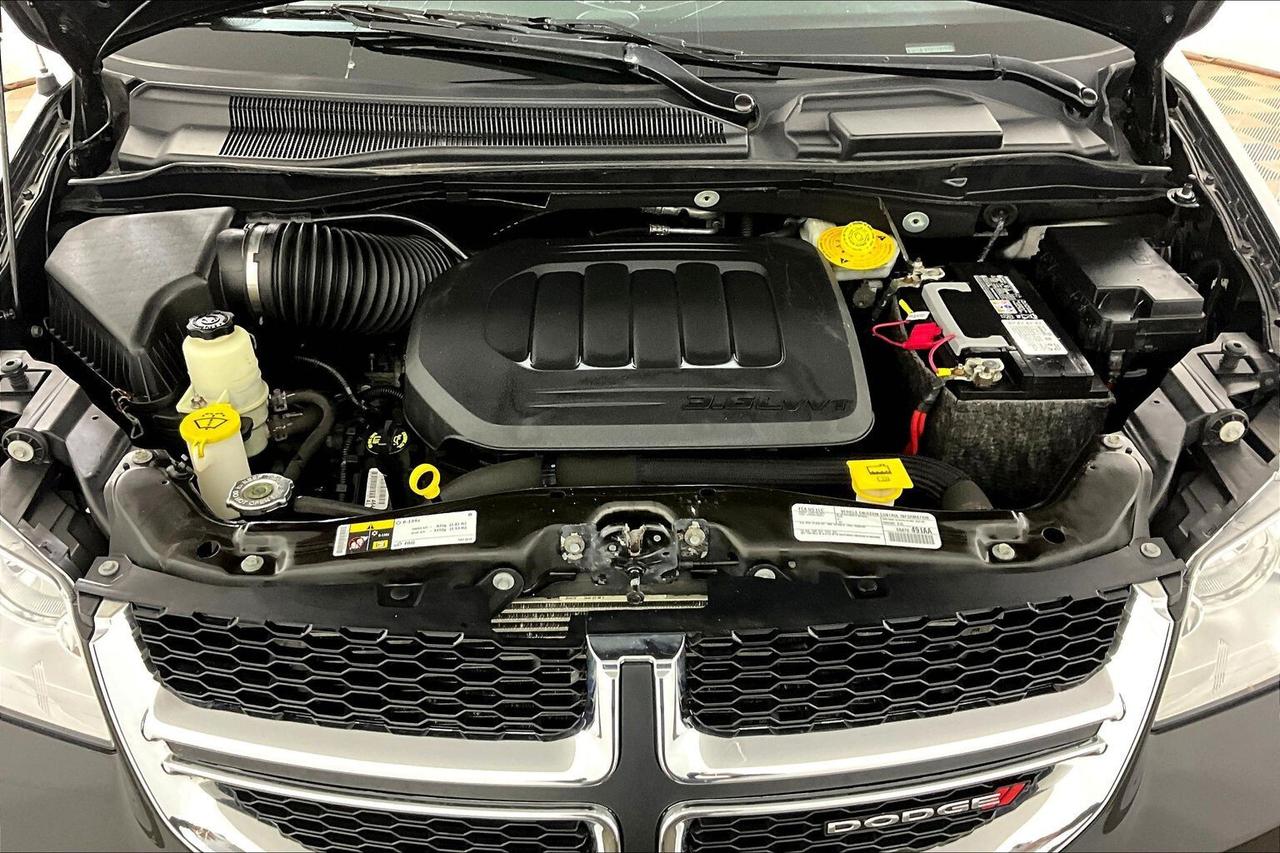 2020 Dodge Grand Caravan Premium Plus 2WD Photo