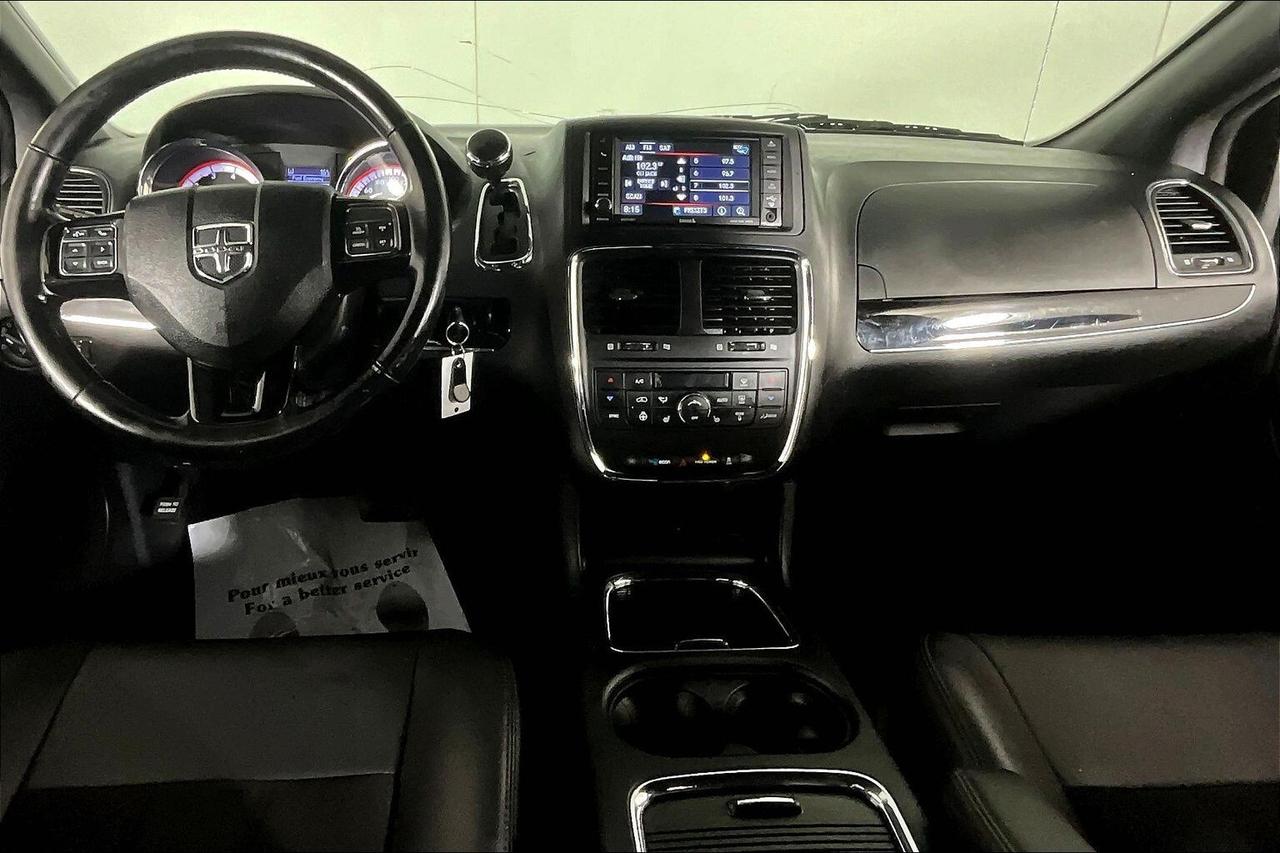 2020 Dodge Grand Caravan Premium Plus 2WD Photo