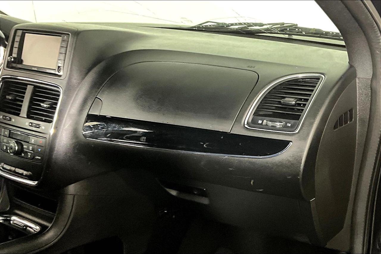 2020 Dodge Grand Caravan Premium Plus 2WD Photo