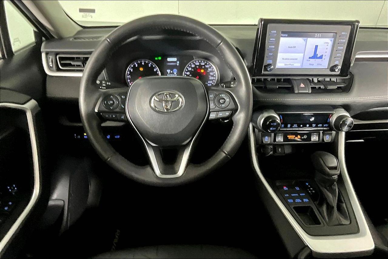 2022 Toyota RAV4 XLE AWD Photo4