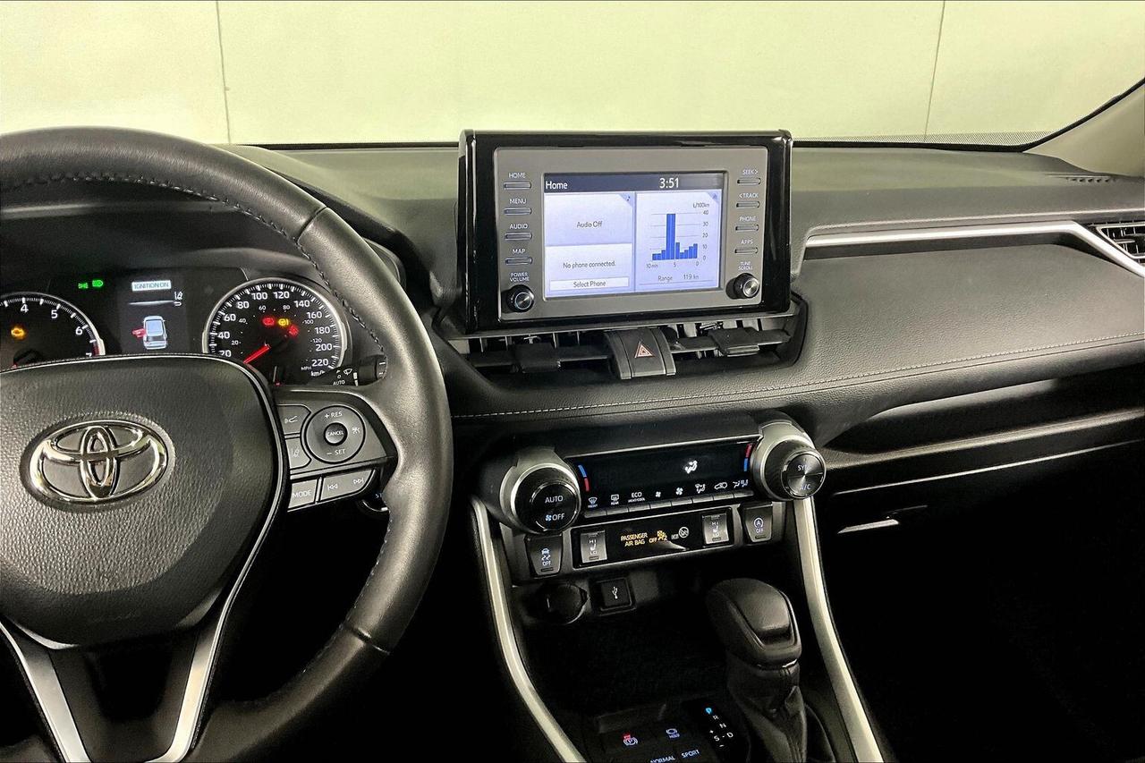2022 Toyota RAV4 XLE AWD Photo