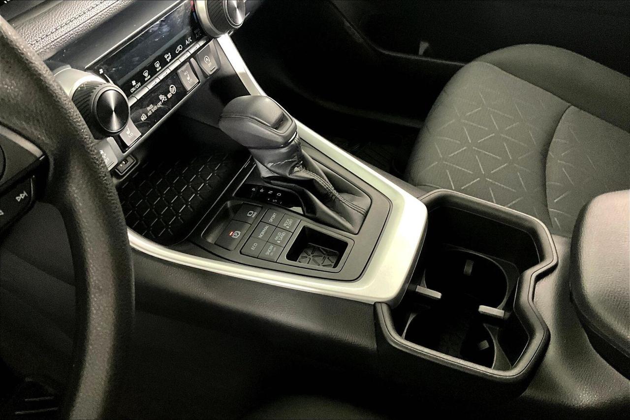 2023 Toyota RAV4 LE AWD Photo