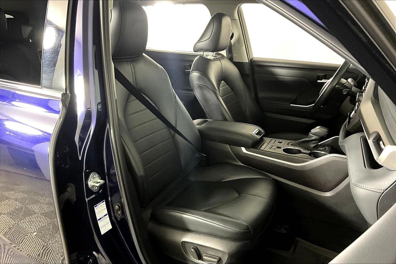 2022 Toyota Highlander XLE AWD Photo