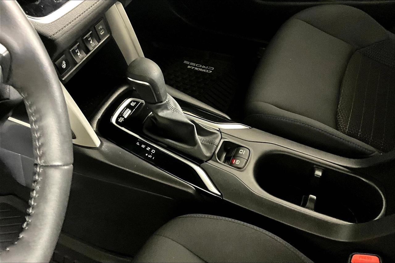 2024 Toyota Corolla Cross HYBRID SE AWD Photo