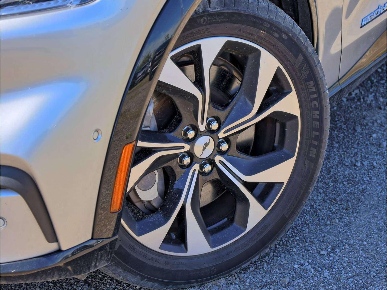 2021 Ford Mustang Mach-E Premium AWD   Pwr Liftgate   Panoramic Roof Photo