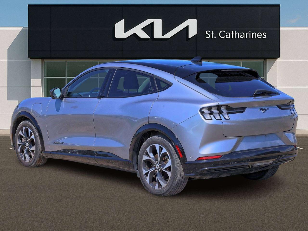 2021 Ford Mustang Mach-E Premium AWD   Pwr Liftgate   Panoramic Roof Photo