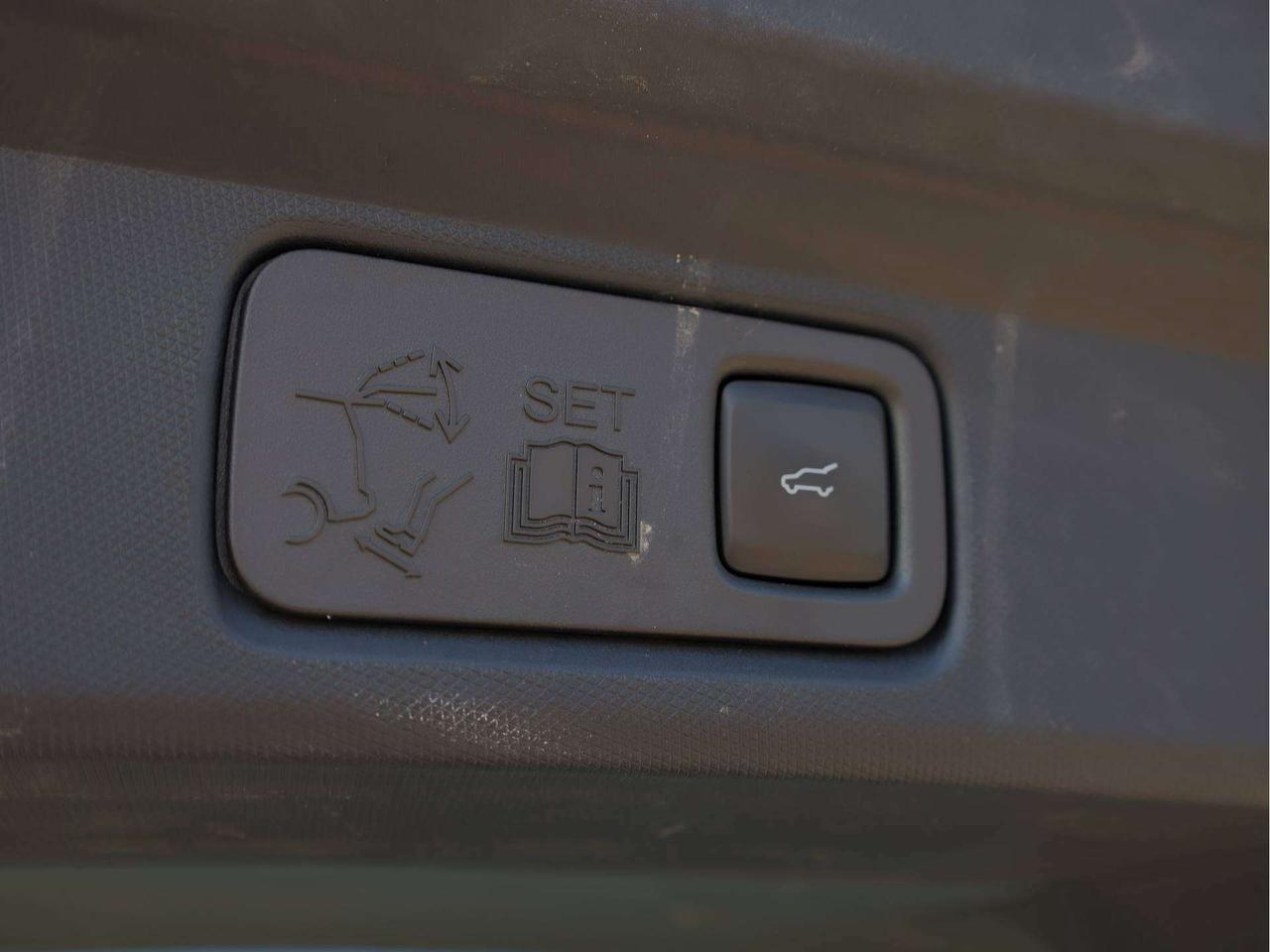 2021 Ford Mustang Mach-E Premium AWD   Pwr Liftgate   Panoramic Roof Photo