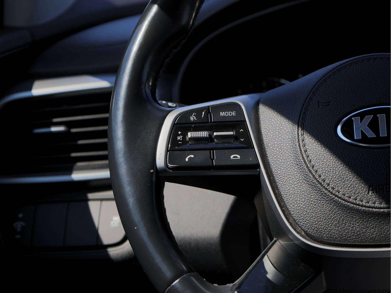 2019 Kia Sorento LX AWD   Htd Steering   Push Start   Android Auto Photo