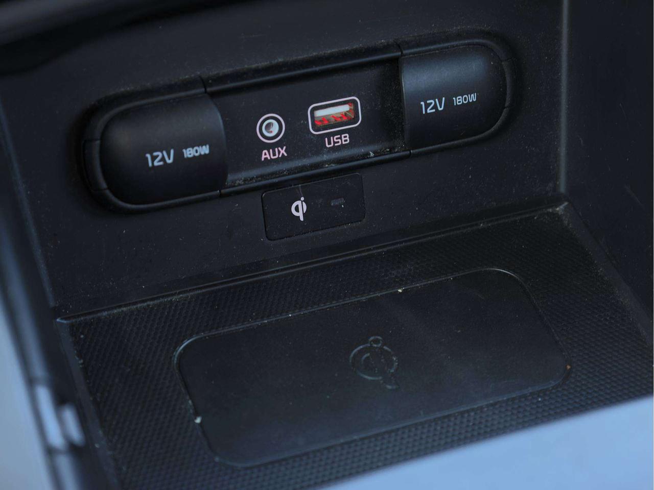 2019 Kia Sorento LX AWD   Htd Steering   Push Start   Android Auto Photo