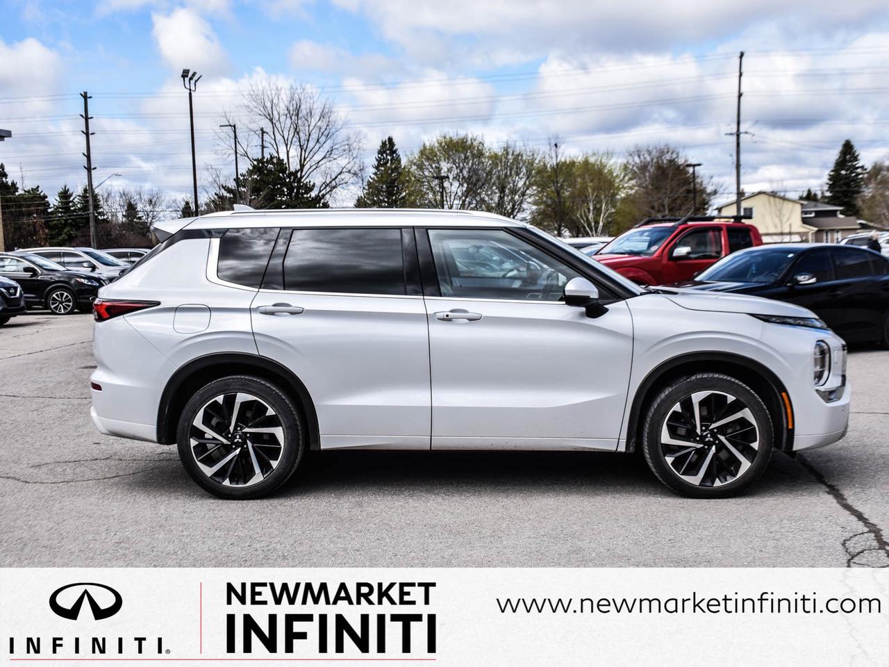 2022 Mitsubishi Outlander ONE OWNER/CLEAN CARFAX/7 PASS/FULLY LOADED! Photo2