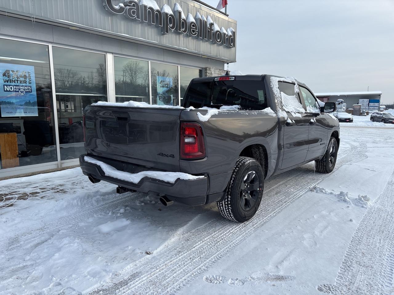 2025 RAM 1500 TRADESMAN Photo4