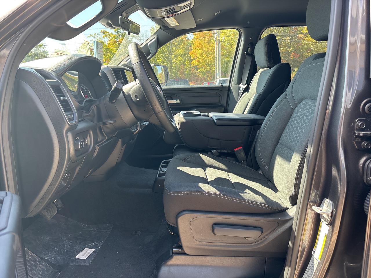 2025 RAM 1500 TRADESMAN Photo