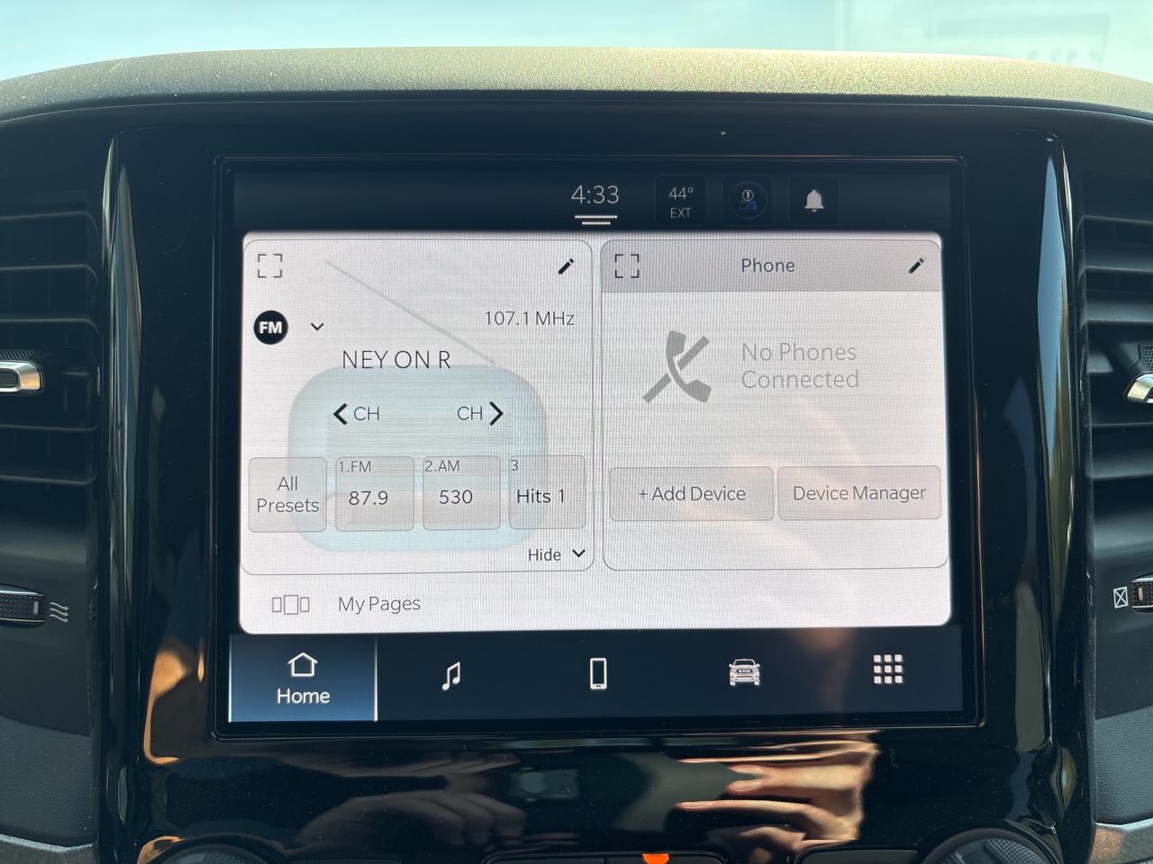 2025 RAM 1500 TRADESMAN Photo