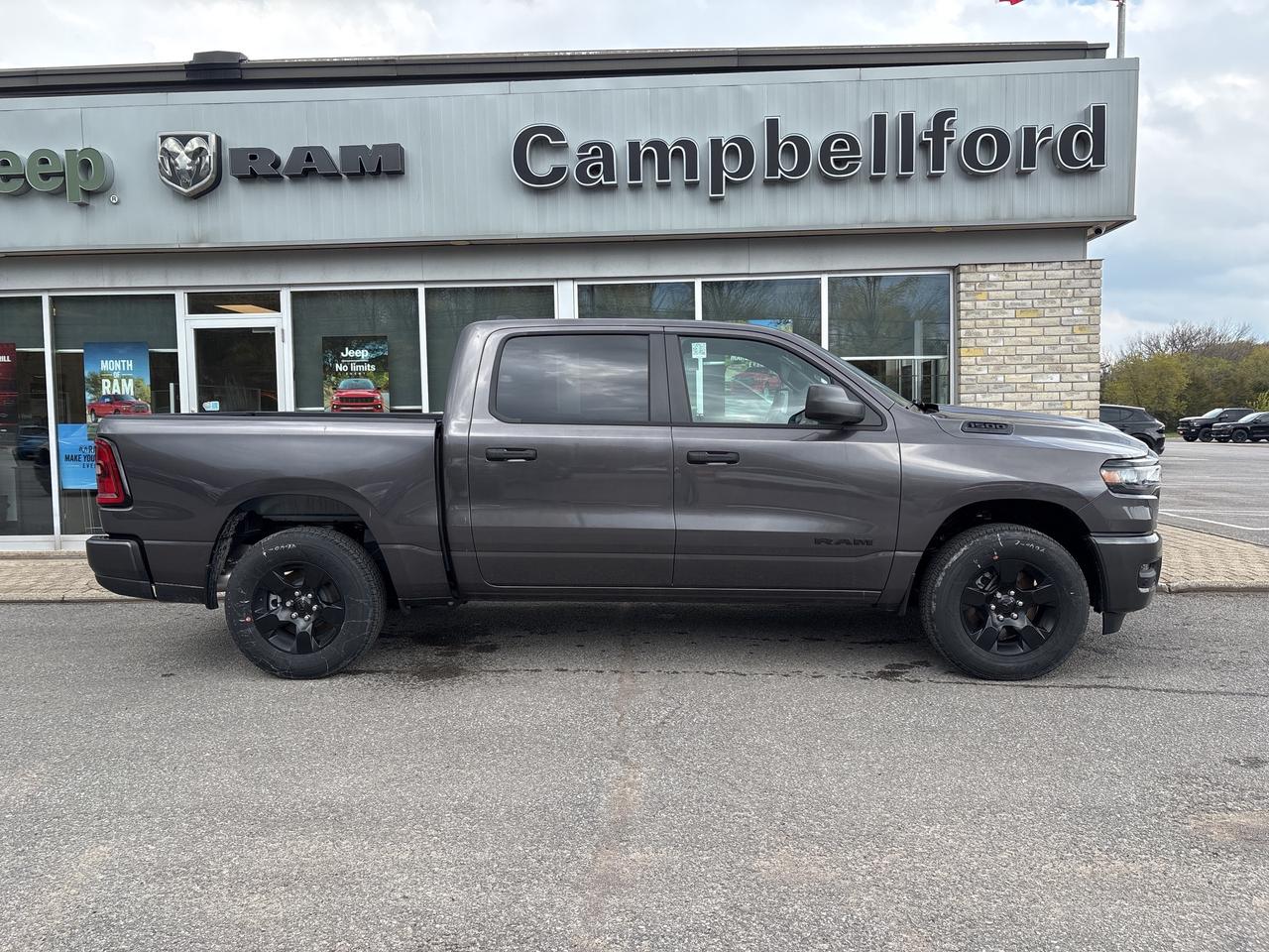 2025 RAM 1500 TRADESMAN Photo