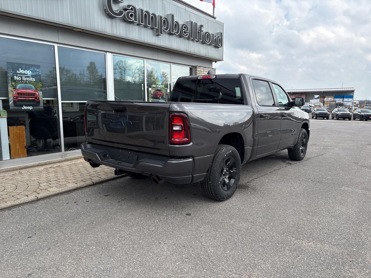 2025 RAM 1500 TRADESMAN Photo