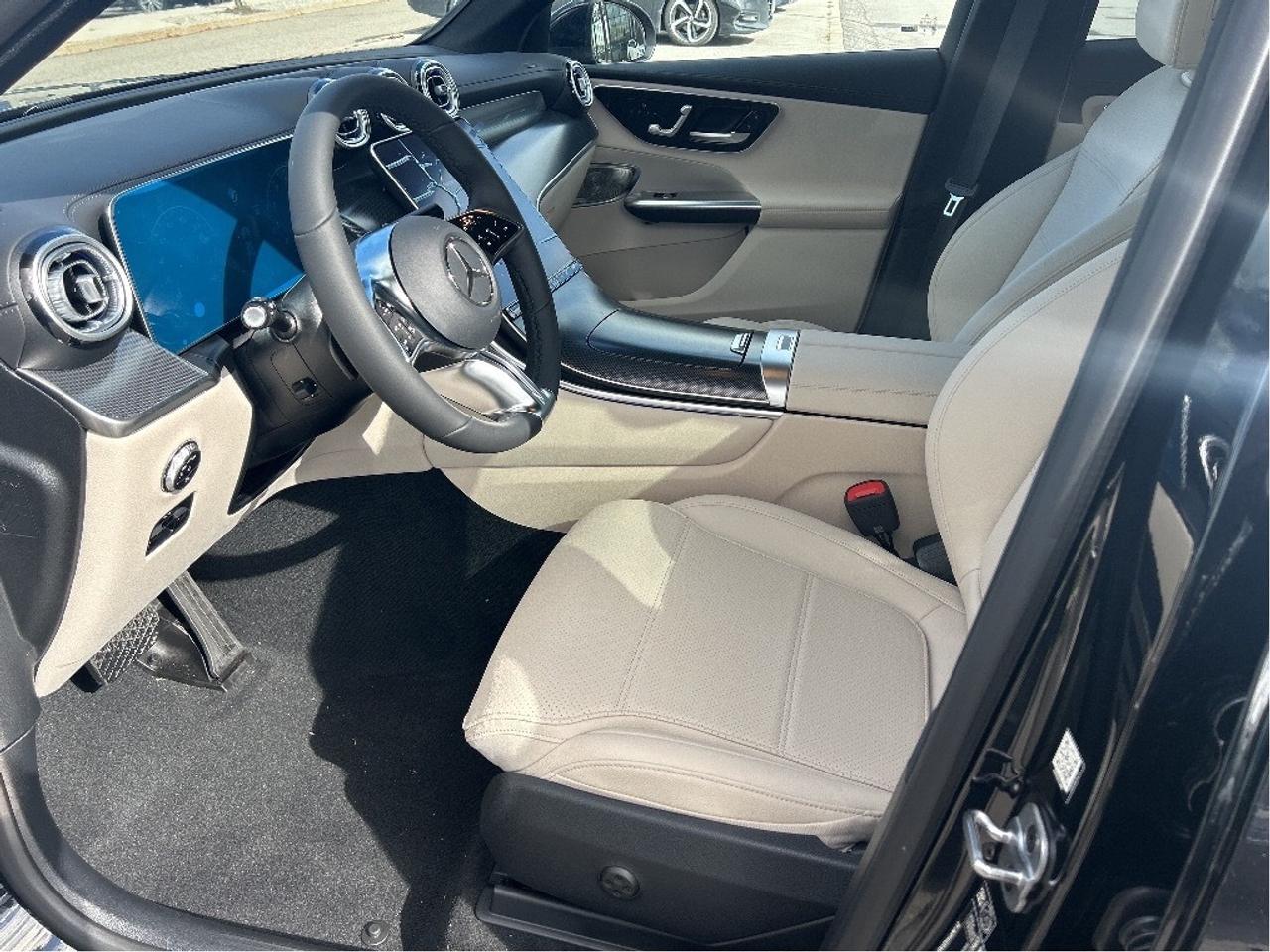 2026 Mercedes-Benz GLC GLC 300 Photo