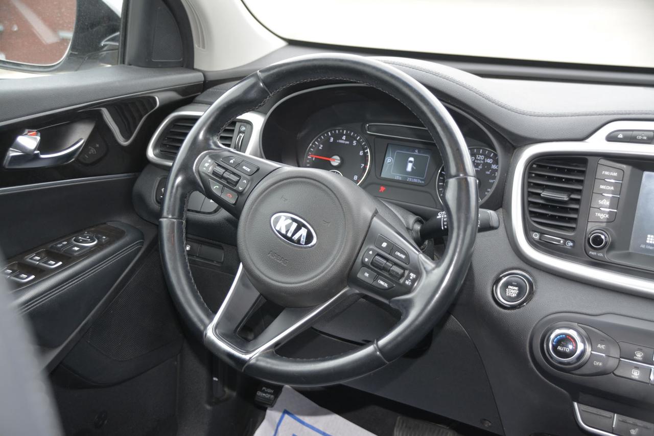 2017 Kia Sorento LX Photo