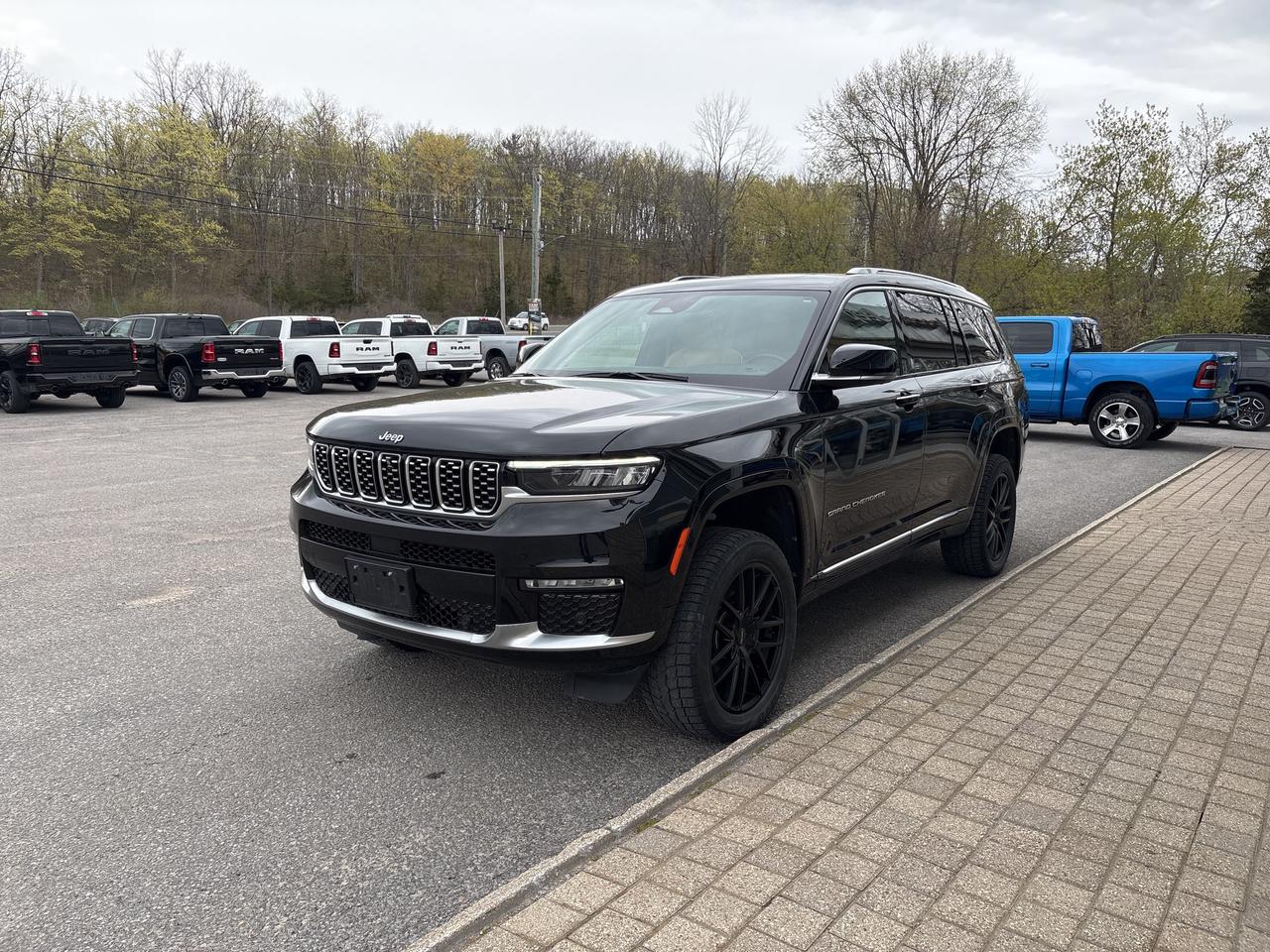 2021 Jeep Grand Cherokee L Summit Photo