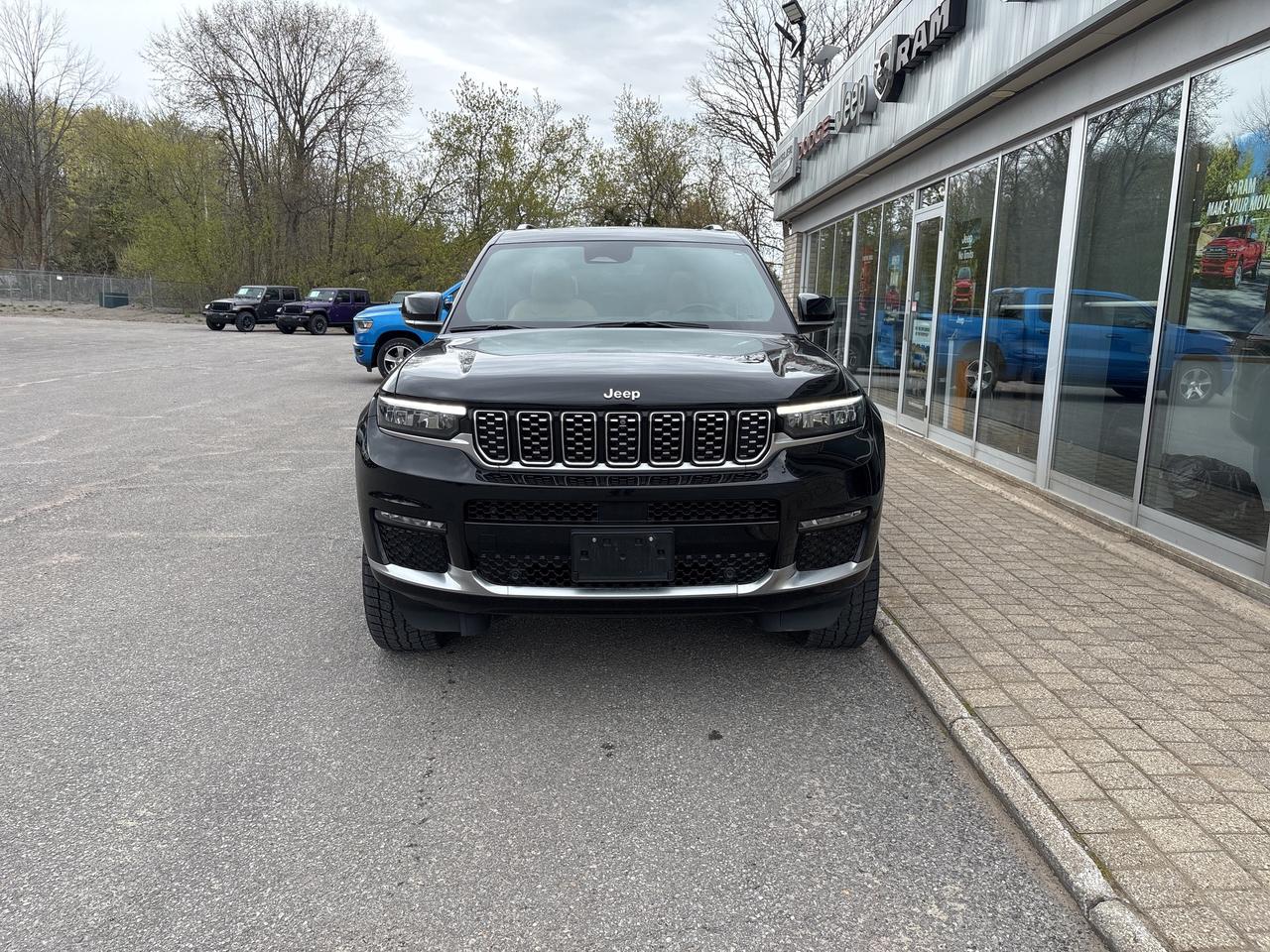 2021 Jeep Grand Cherokee L Summit Photo
