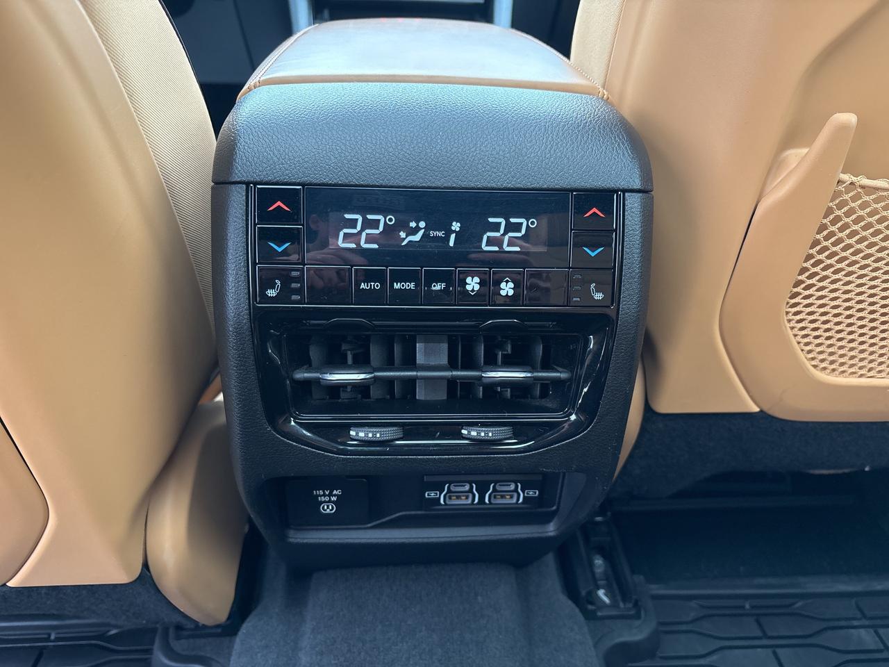 2021 Jeep Grand Cherokee L Summit Photo