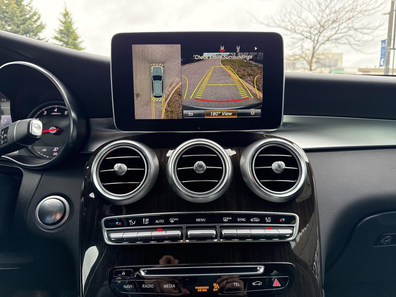 2018 Mercedes-Benz GLC 4MATIC® Photo