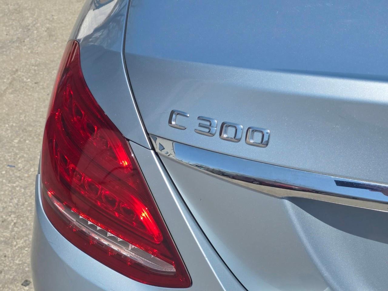 2015 Mercedes-Benz C-Class C 300 4MATIC Sedan Photo