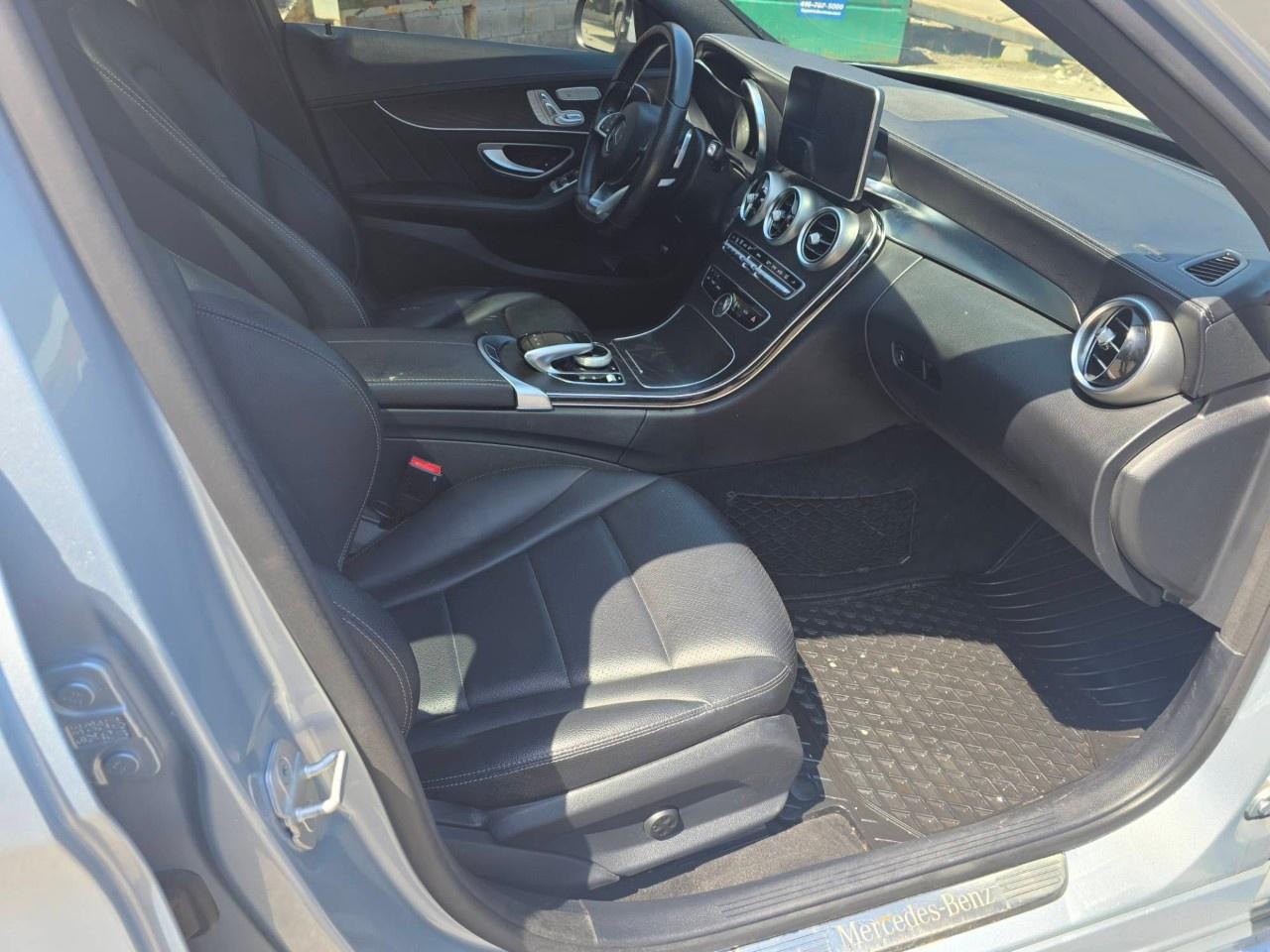 2015 Mercedes-Benz C-Class C 300 4MATIC Sedan Photo