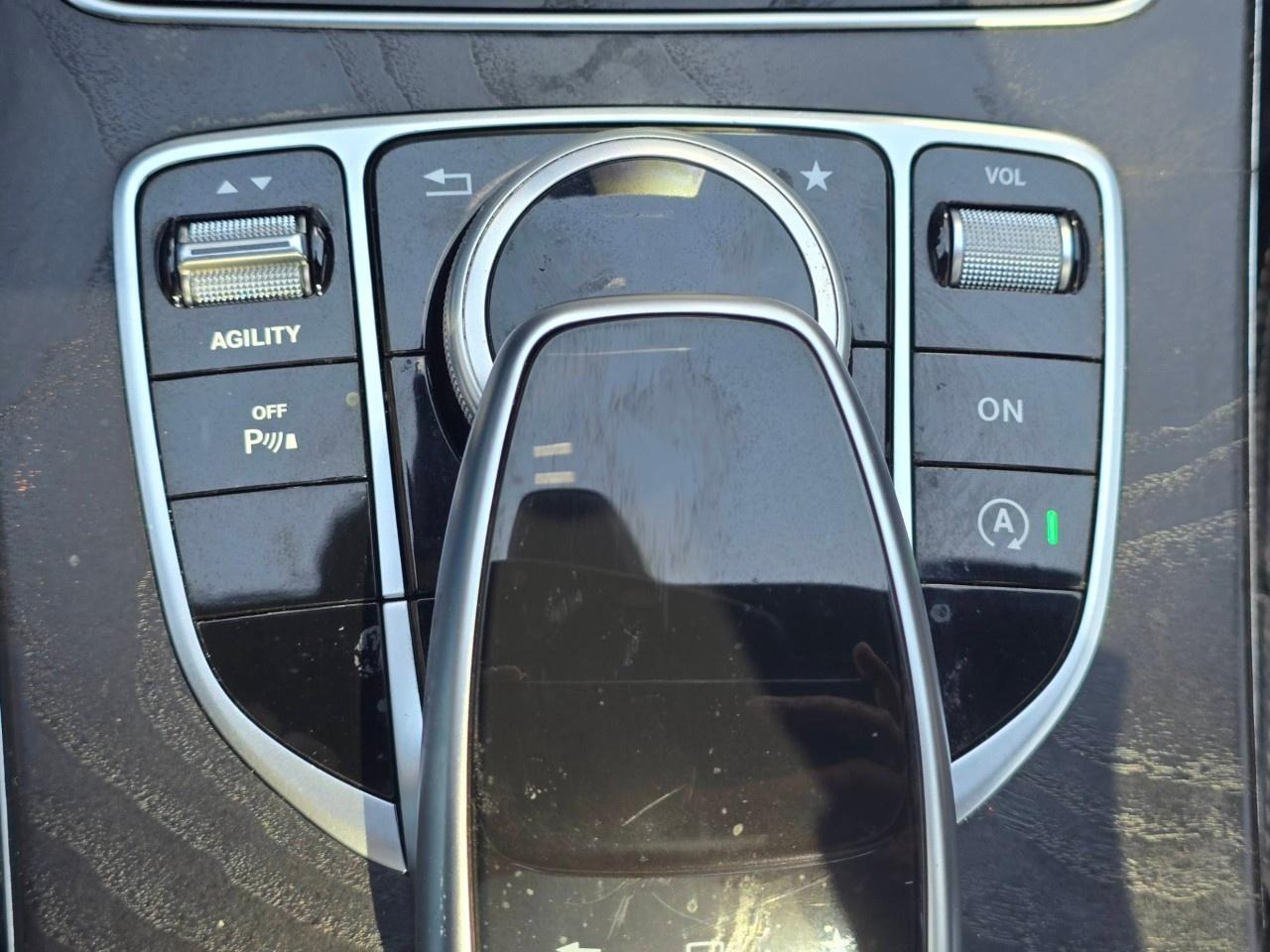 2015 Mercedes-Benz C-Class C 300 4MATIC Sedan Photo