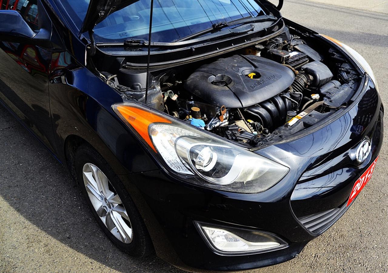 2013 Hyundai Elantra GT 5dr Hatchback GT AUTOMATIC 1.8L-BRAND NEW ENGINE!! Photo