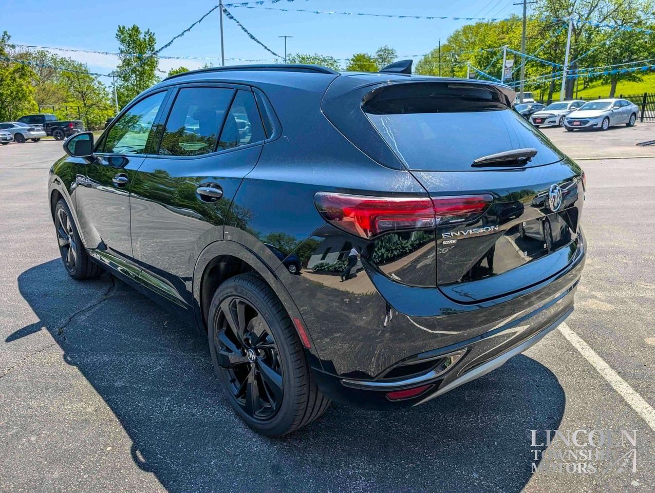 2022 Buick Envision Preferred-CLEAN CARFAX, RMT START, NAV, AWD & MORE Photo