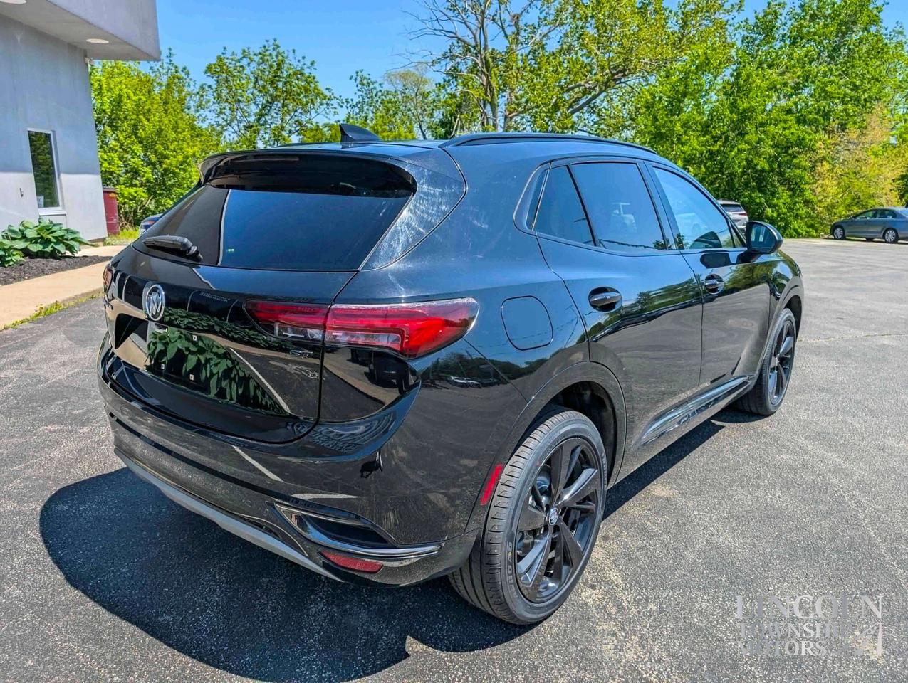 2022 Buick Envision Preferred-CLEAN CARFAX, RMT START, NAV, AWD & MORE Photo