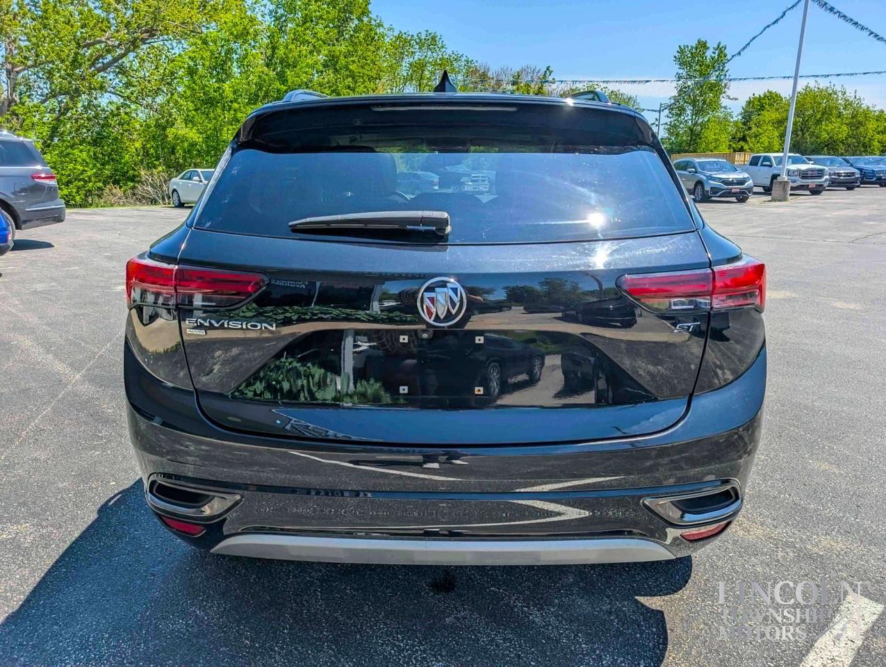 2022 Buick Envision Preferred-CLEAN CARFAX, RMT START, NAV, AWD & MORE Photo