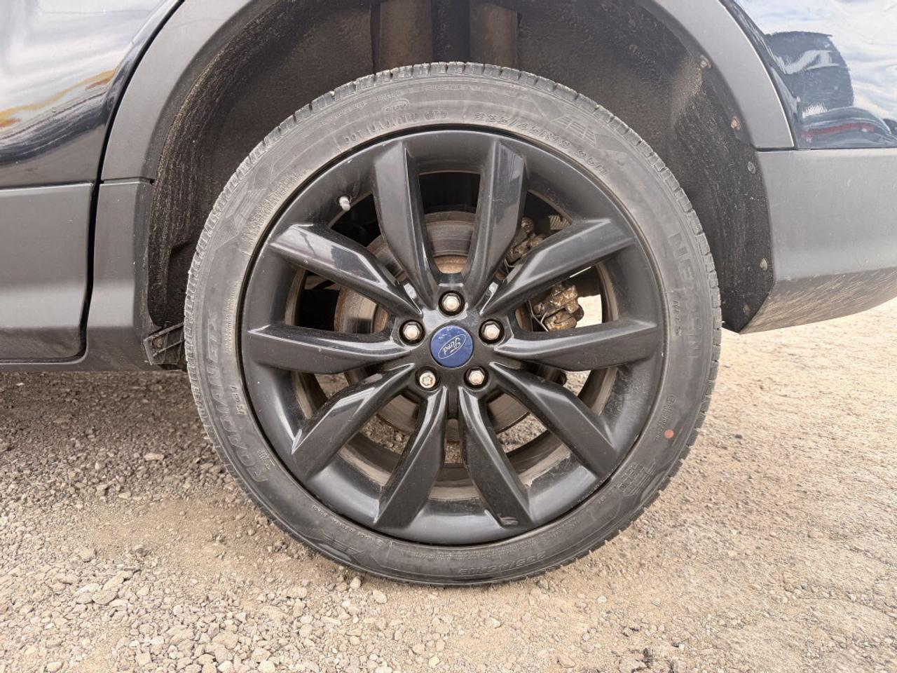 2017 Ford Escape SE   NAV   CAMERA   HTD SEATS Photo