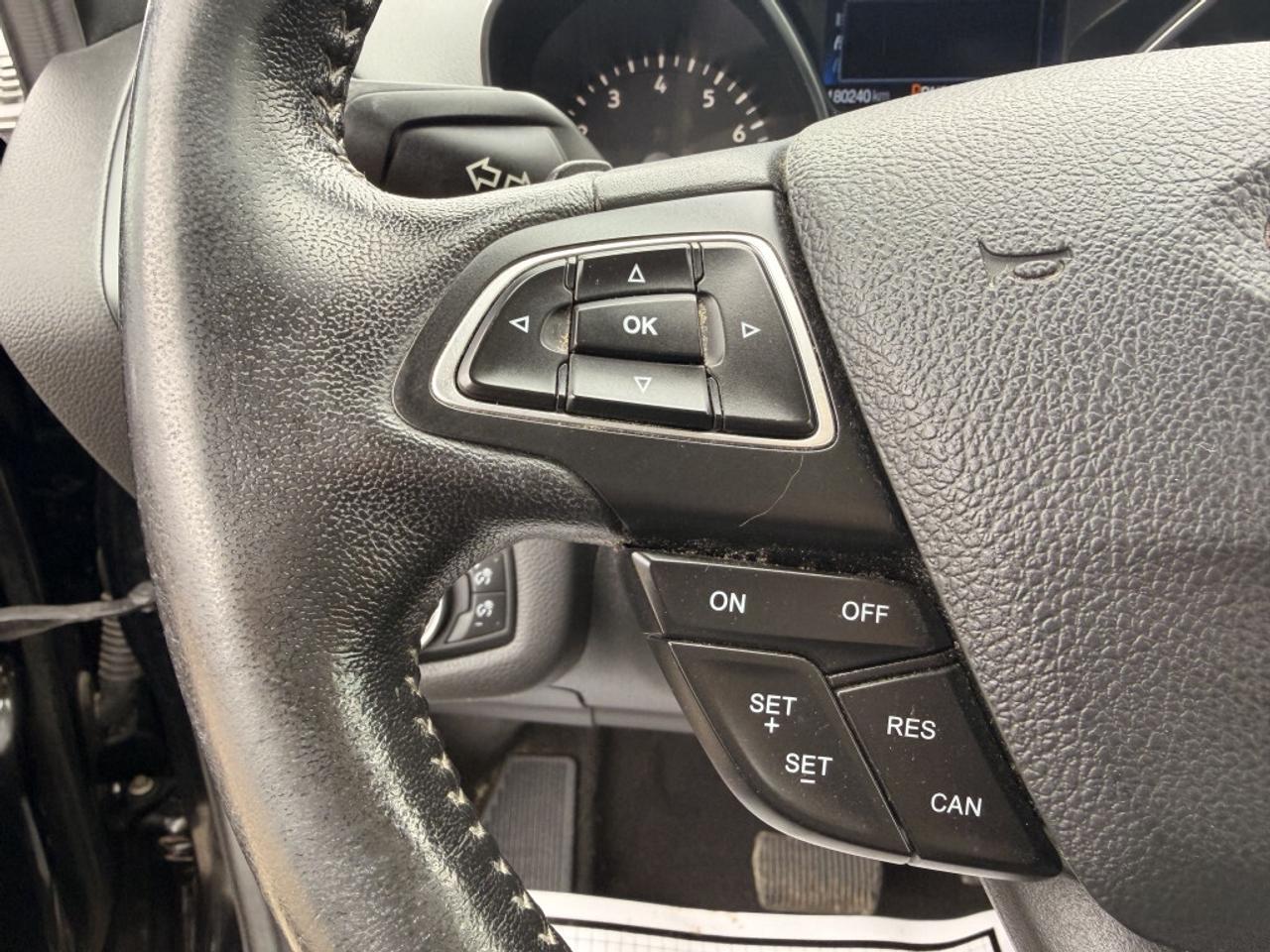 2017 Ford Escape SE   NAV   CAMERA   HTD SEATS Photo