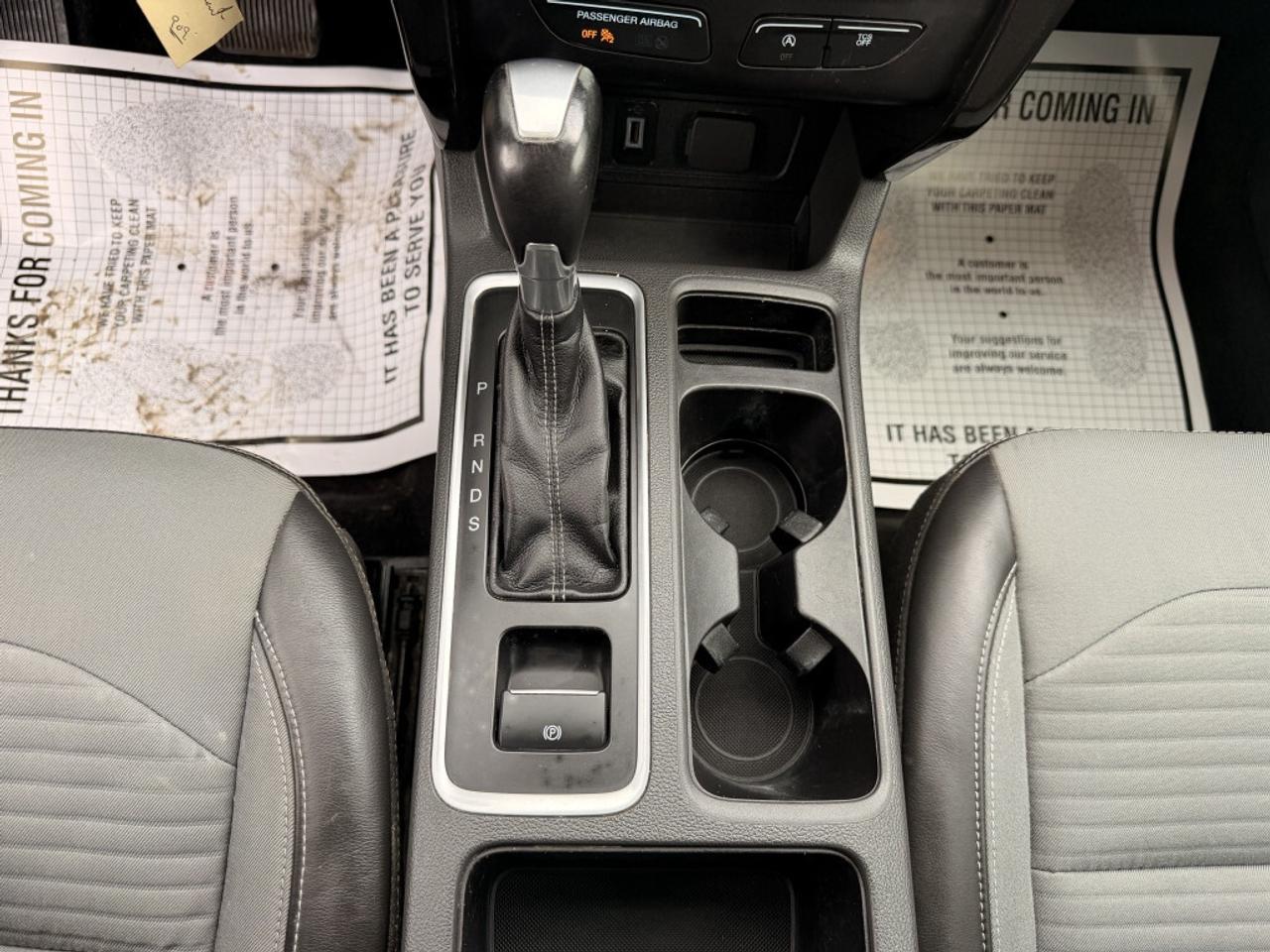 2017 Ford Escape SE   NAV   CAMERA   HTD SEATS Photo