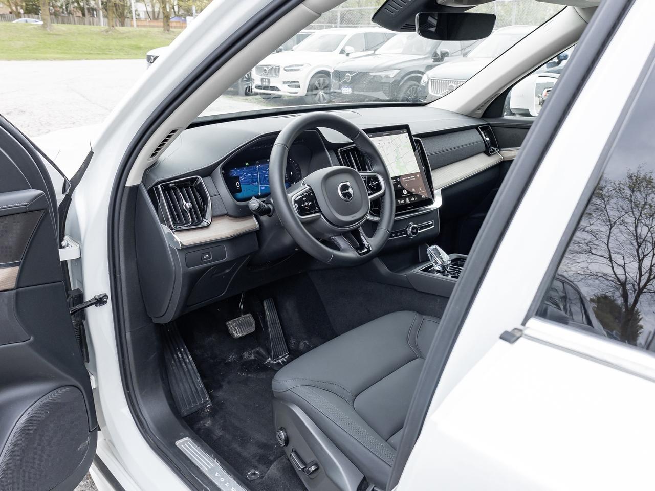 2026 Volvo XC90 B6 AWD 7-Seater ULTRA LOW MILEAGE  ALMOST NEW CPO Photo