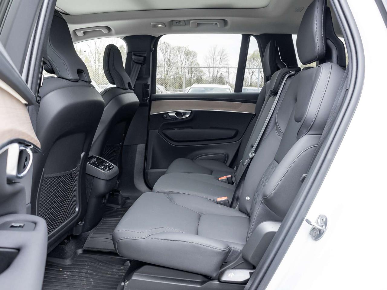 2026 Volvo XC90 B6 AWD CORE^Low Mileage^Volvo CPO Rate fr 2.99%* Photo