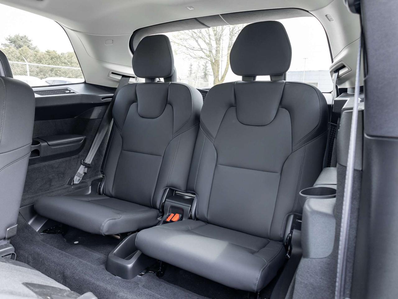 2026 Volvo XC90 B6 AWD CORE^Low Mileage^Volvo CPO Rate fr 2.99%* Photo
