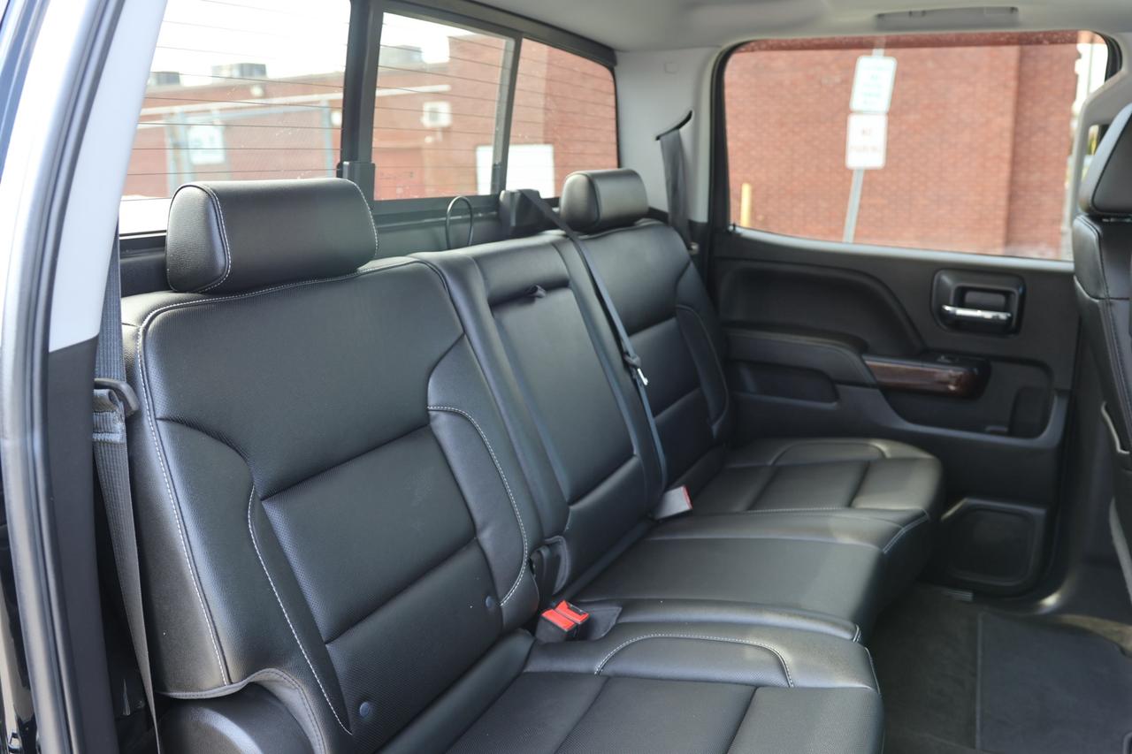 2018 GMC Sierra 1500 SLT-6.2L-4WD-CREW CAB-R STARTER/NAV/LEATHER/H&C SE Photo